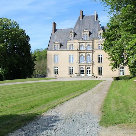 Chateau De La Lucaziere Mont-Saint-Jean  外观 照片