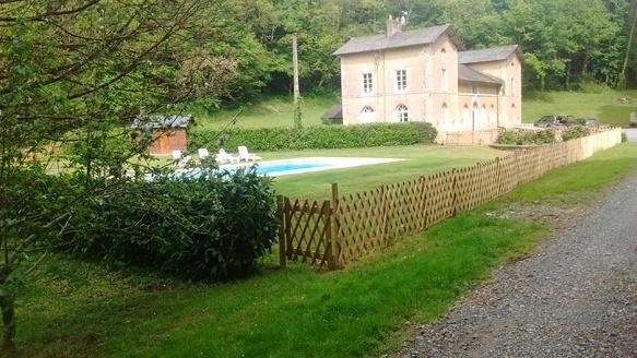 Chateau De La Lucaziere Mont-Saint-Jean  外观 照片