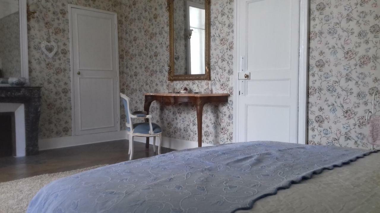 Chateau De La Lucaziere Mont-Saint-Jean  外观 照片