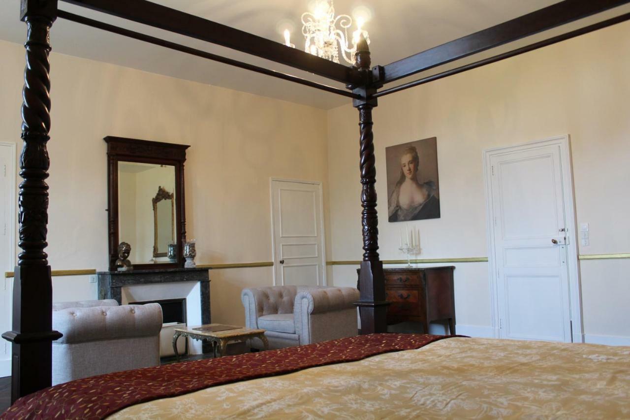 Chateau De La Lucaziere Mont-Saint-Jean  外观 照片