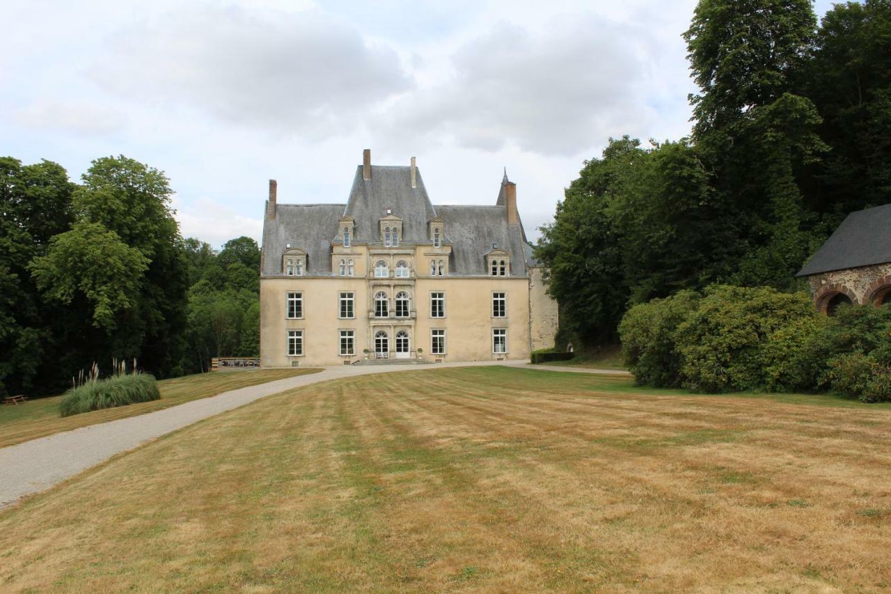 Chateau De La Lucaziere Mont-Saint-Jean  外观 照片