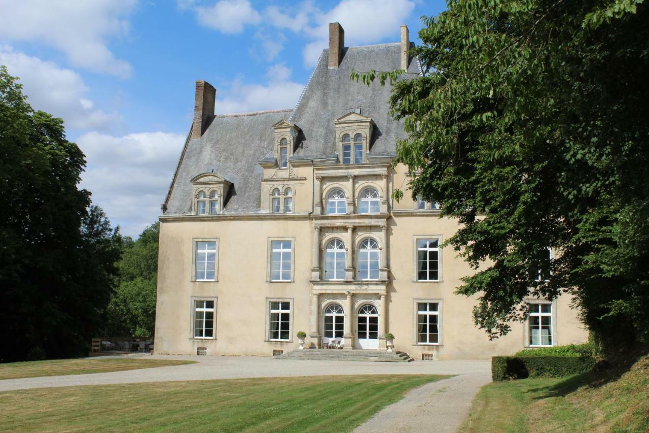 Chateau De La Lucaziere Mont-Saint-Jean  外观 照片